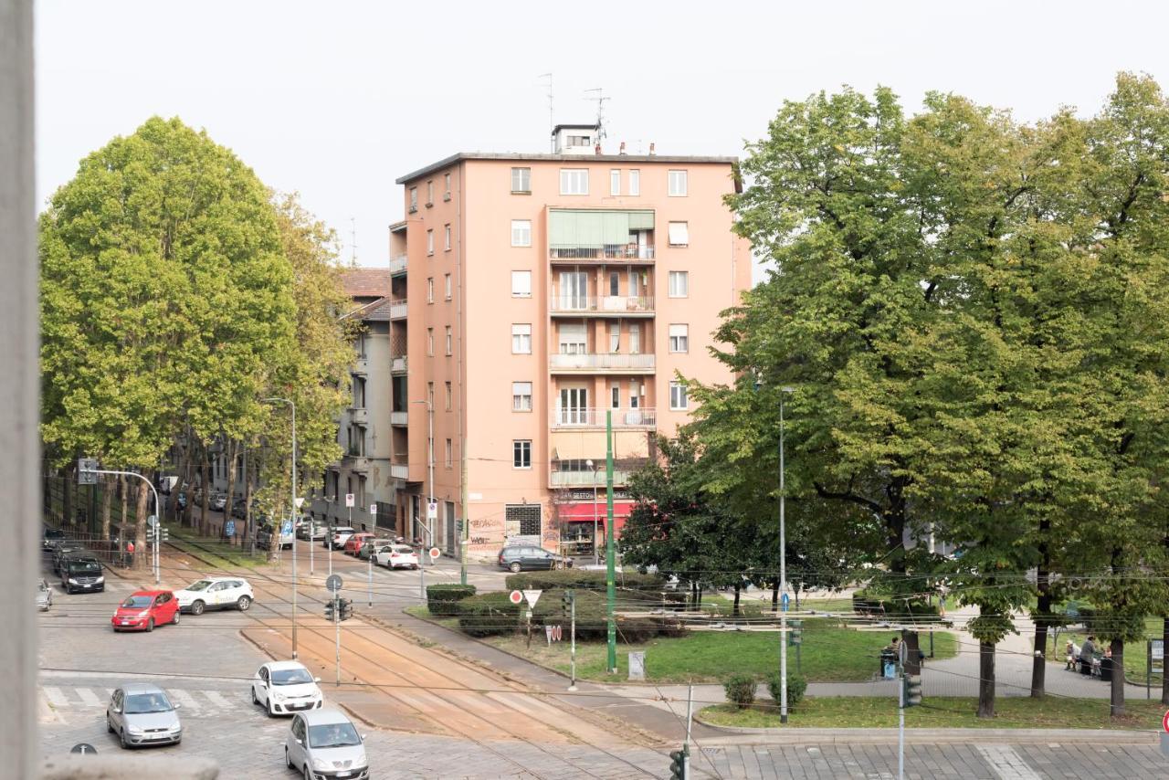 Spazio Stoppani - Big Apartment Milan Bagian luar foto